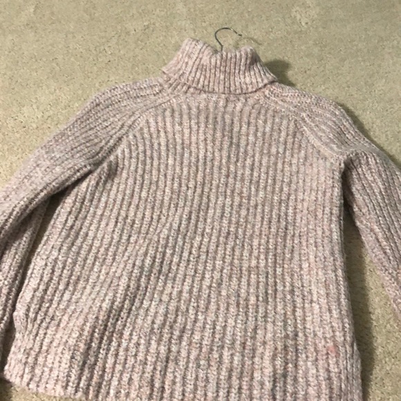 Pink Sweater - Picture 3 of 4